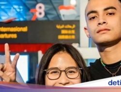 Liburan Romantis Bersama Omara Esteghlal dan Prilly Latuconsina