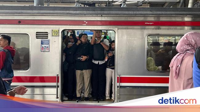 Sensasi Baru Anker Setelah Jadwal KRL Diperbarui